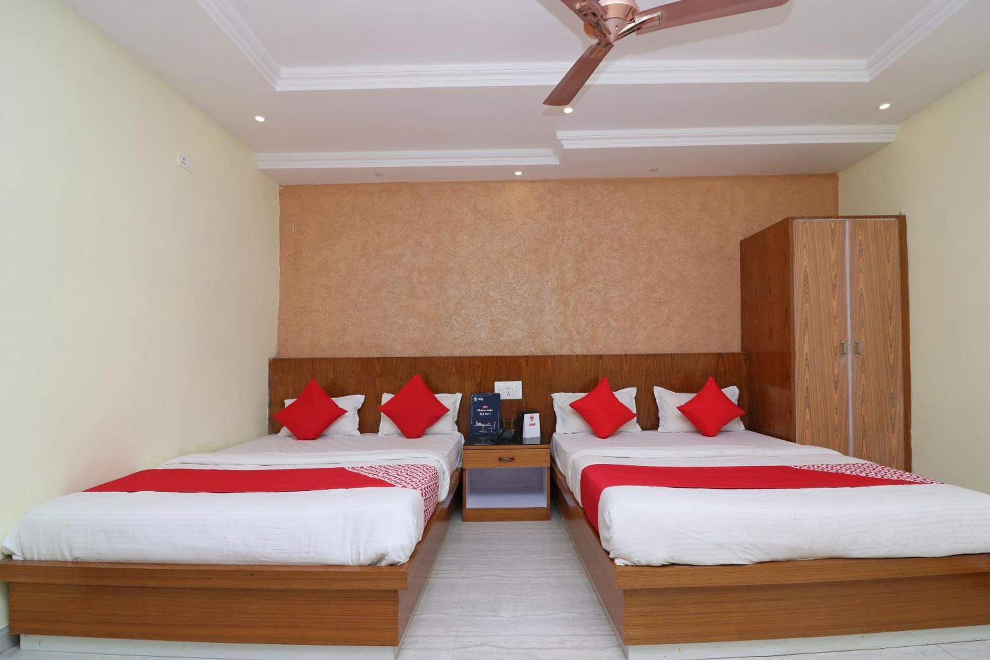 Hotel O G K Palace Bodh Gaya Exterior foto