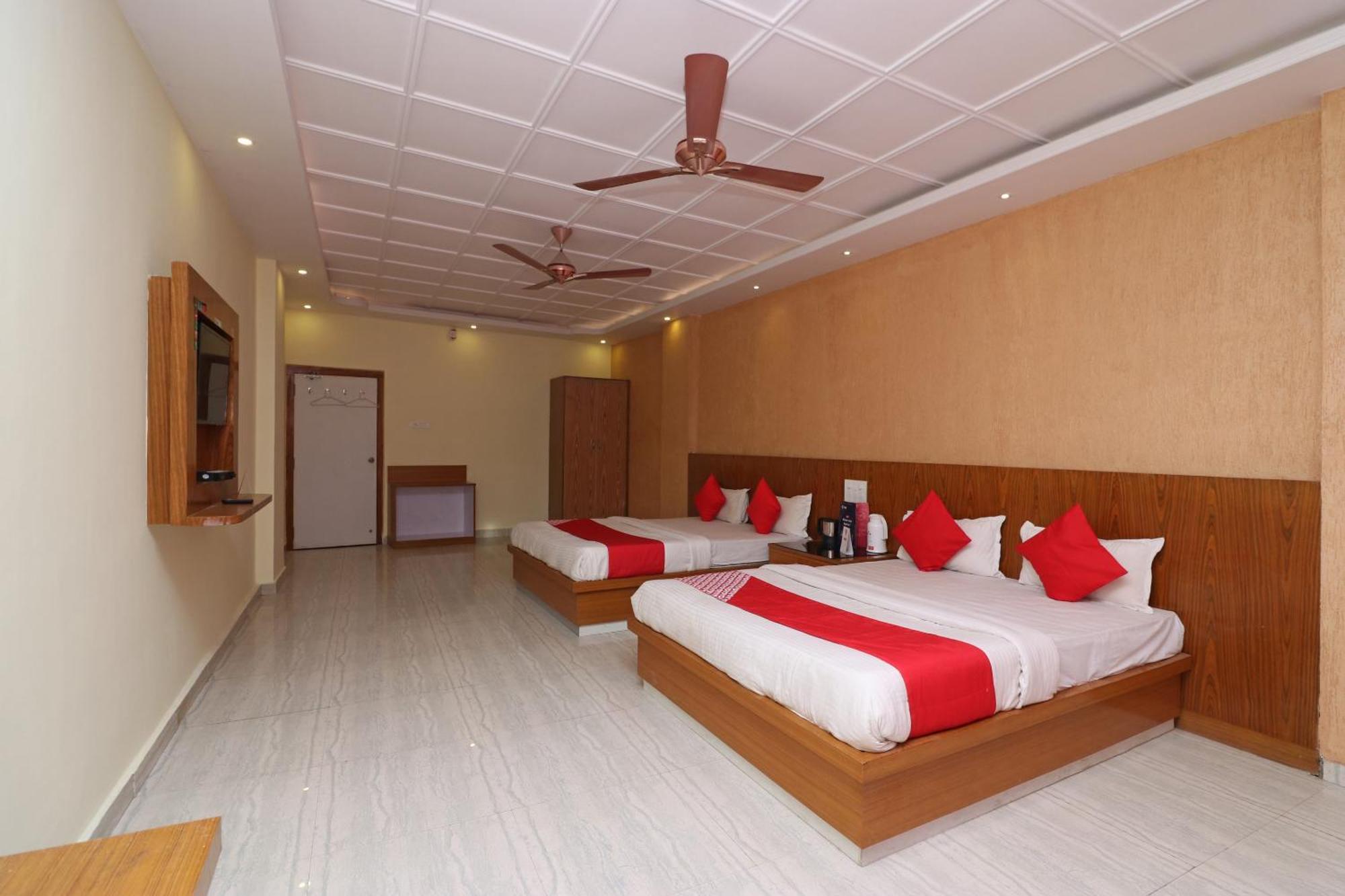 Hotel O G K Palace Bodh Gaya Exterior foto