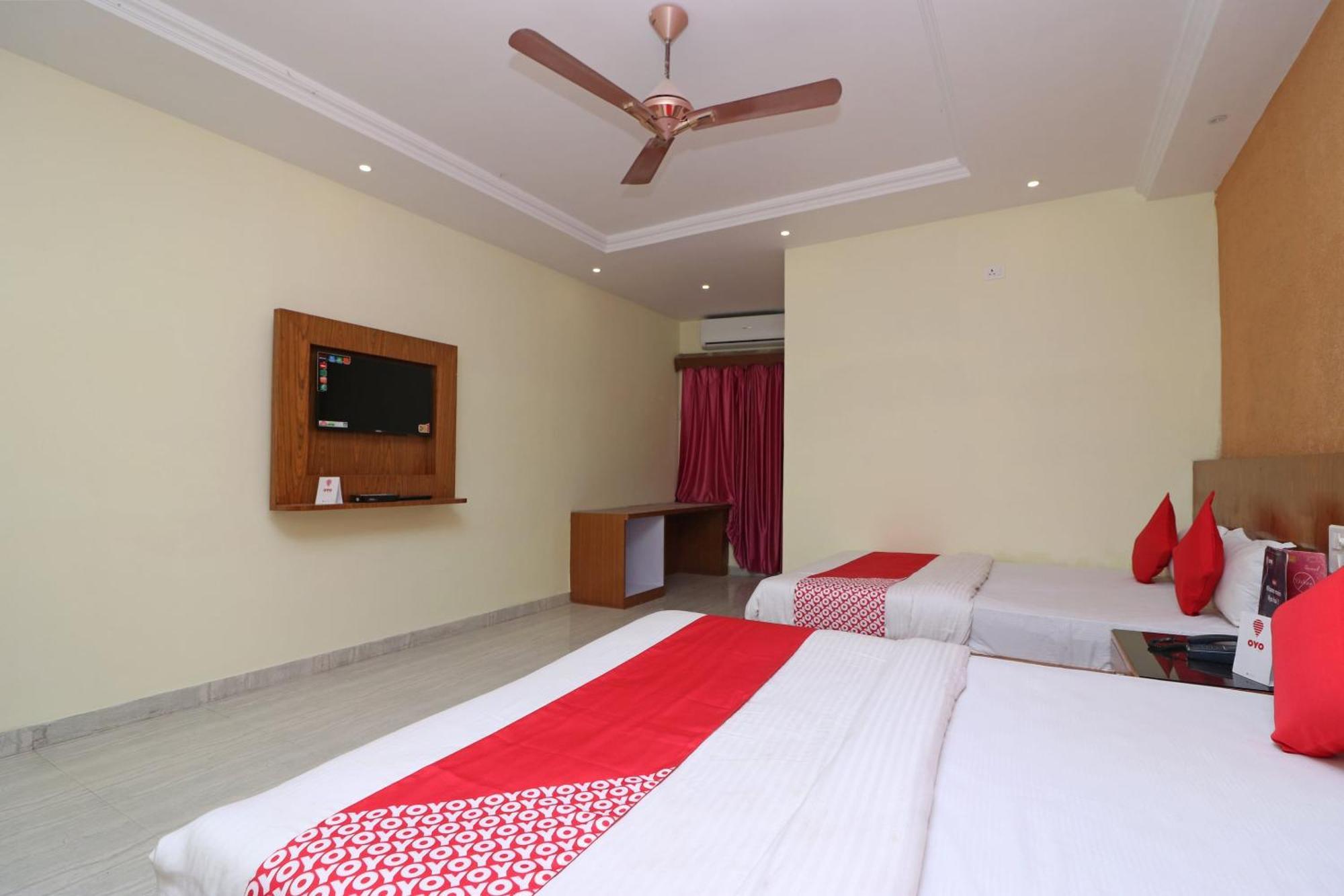 Hotel O G K Palace Bodh Gaya Exterior foto