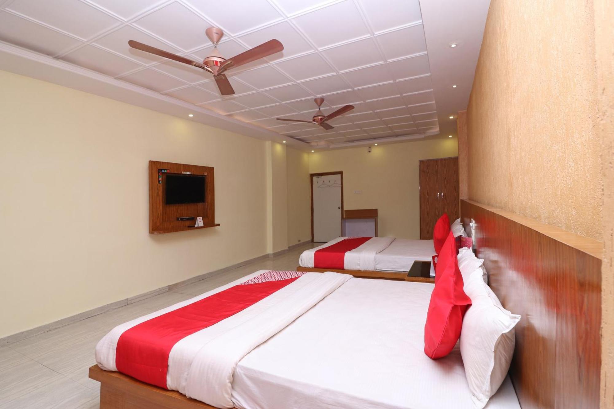 Hotel O G K Palace Bodh Gaya Exterior foto
