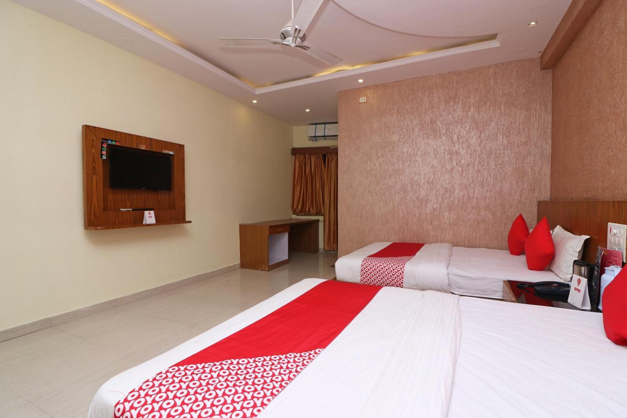 Hotel O G K Palace Bodh Gaya Exterior foto